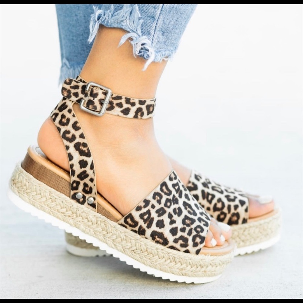 SIZE 8.5: NEW! Oatmeal Leopard Espadrilles Flats - Picture 2 of 4